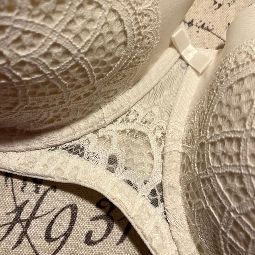 NWOT Auden Bra - Picture 3 of 9